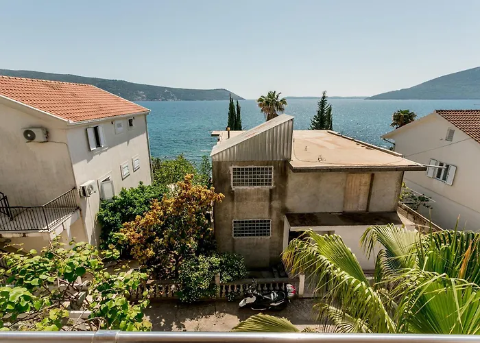 Apartments Maslina